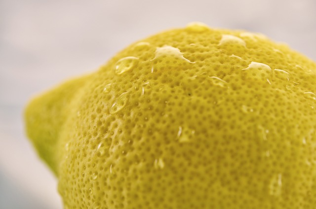 I ve vaší restauraci může 100 % citronová šťáva nahradit klasické citrony